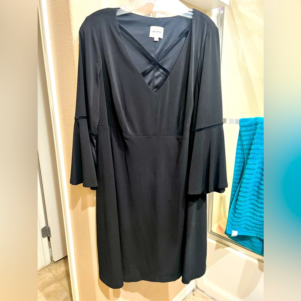 #25 Little Black Dress 18W
